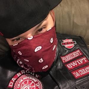 Meet your Posher, Ray